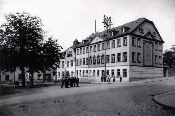 Dr.-Gebler- Platz um 1920   